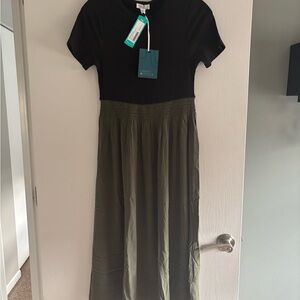 Market & Spruce Black and Olive Green Midi Dress